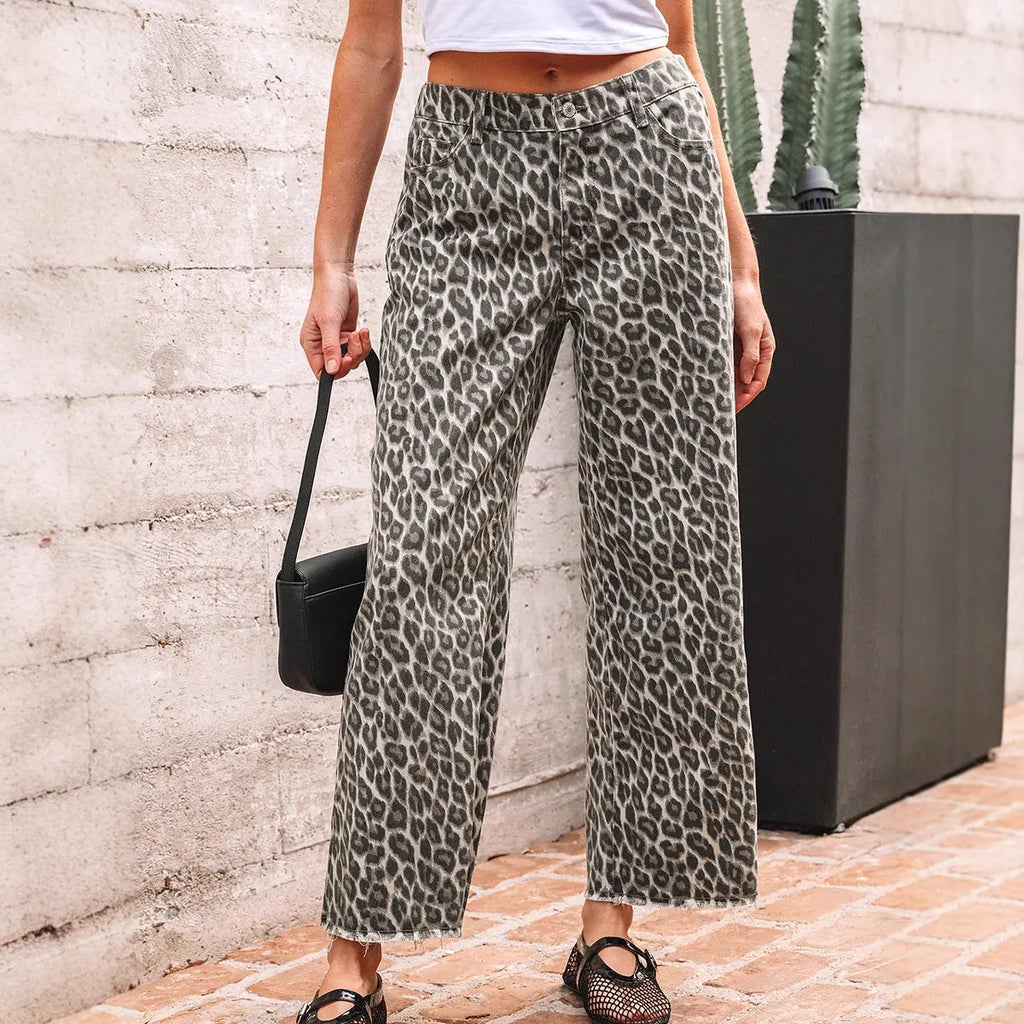 Retro High-Waisted Leopard Print Wide-Leg Jeans with Zip and Rolled Hem Dropshipman