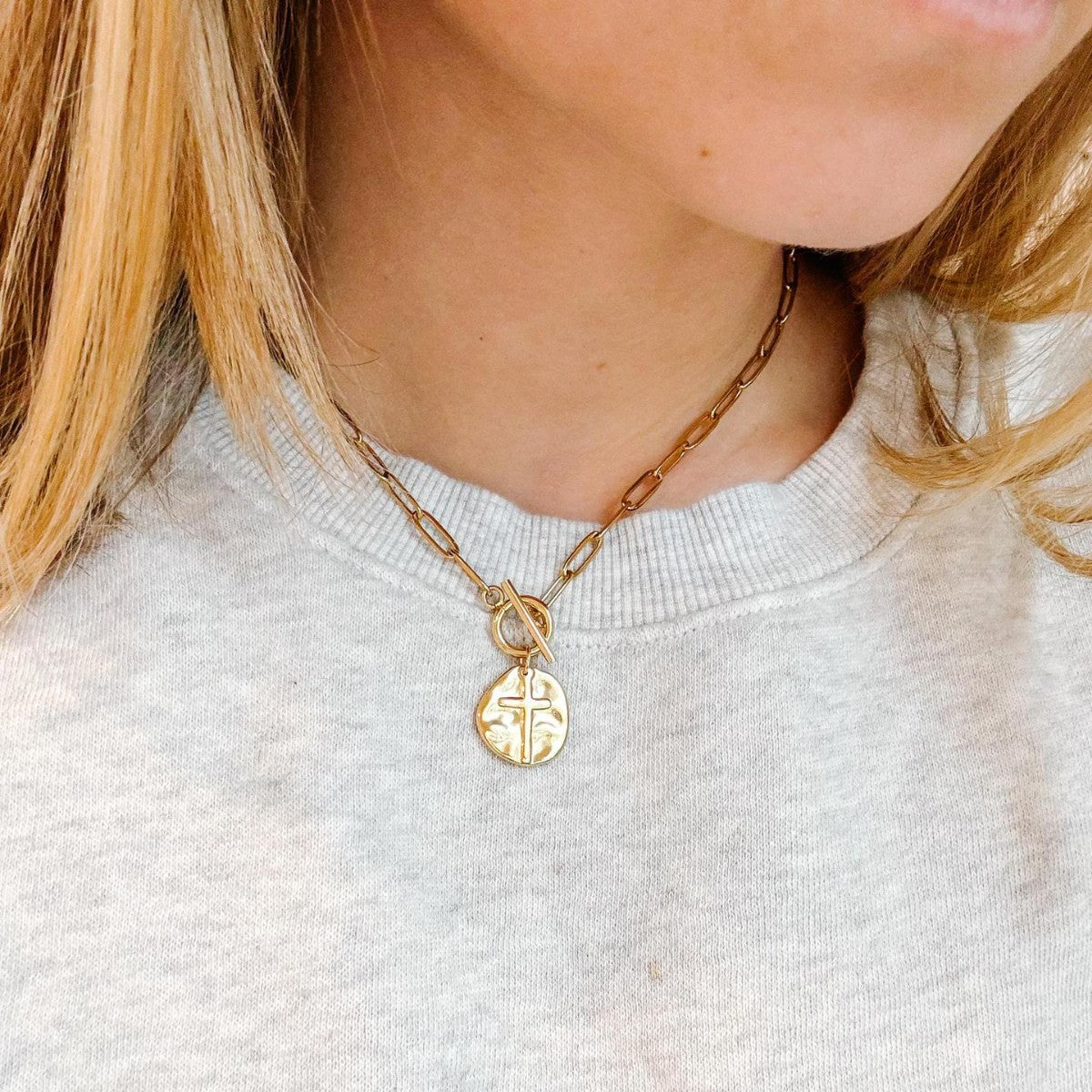 Paperclip Style Thick Chain Cross Necklace Dropshipman